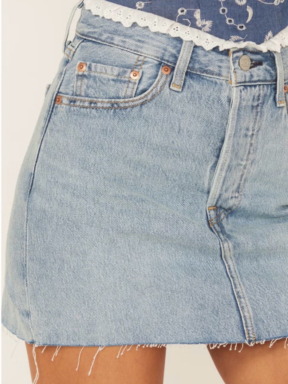 Levi's Icon Light Wash Raw Hem Denim Mini Skirt - Picture 2 of 5